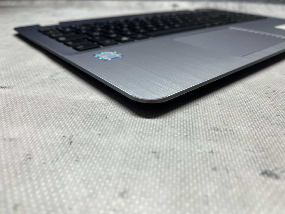 Palmrest touchpad Asus R542U