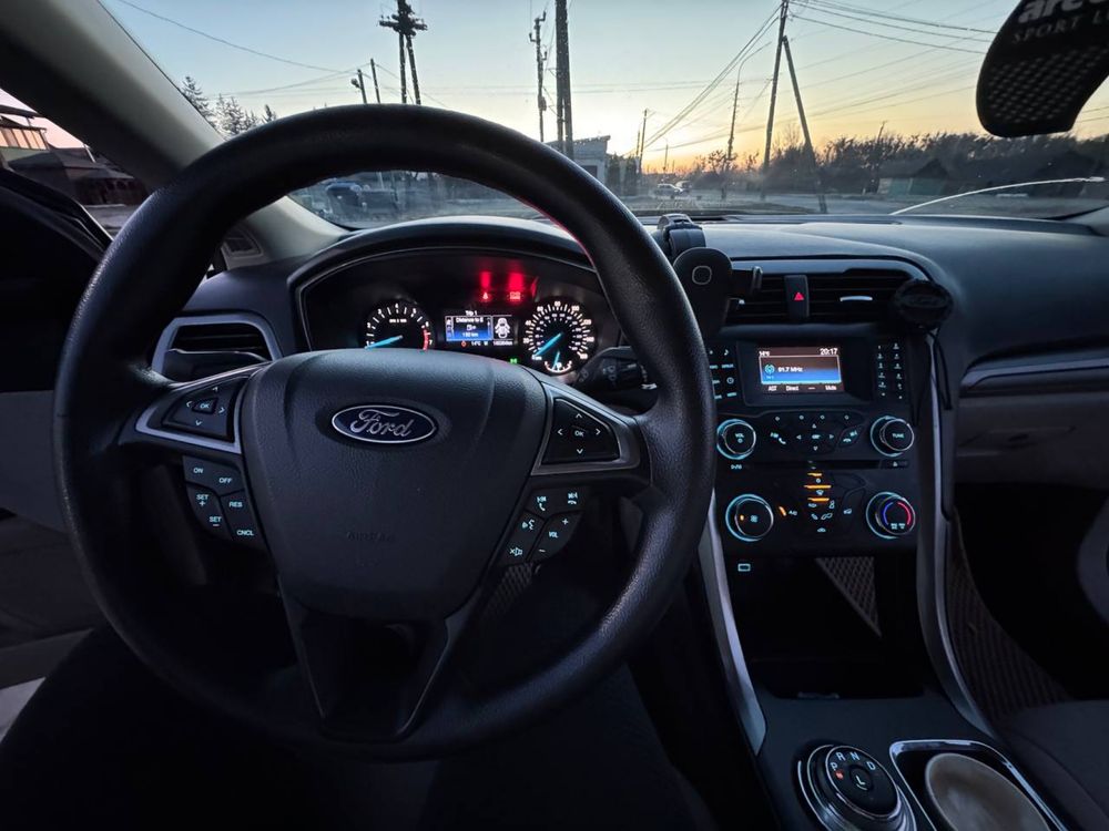 Терміново Ford Fusion 2016 • 2.5 Бензин • Автомат • РЕСТ