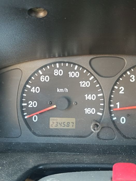 Автомобіль Сузукі Джимні