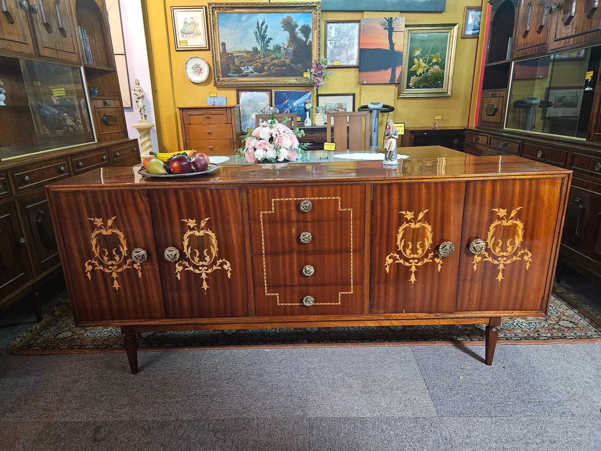 Aparador vintage - Muito bom estado geral