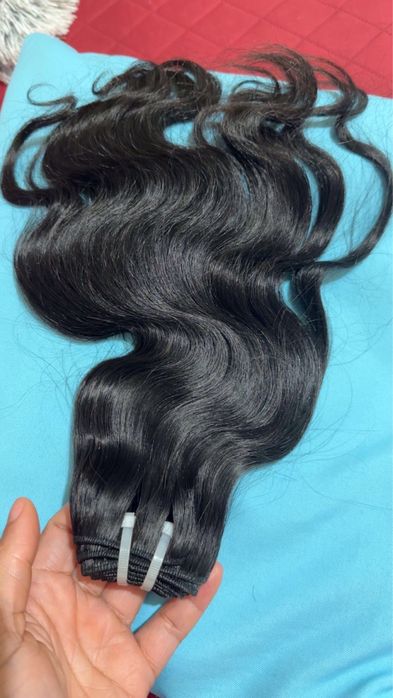 Cabelo humano ondulado cada 100g 60€
