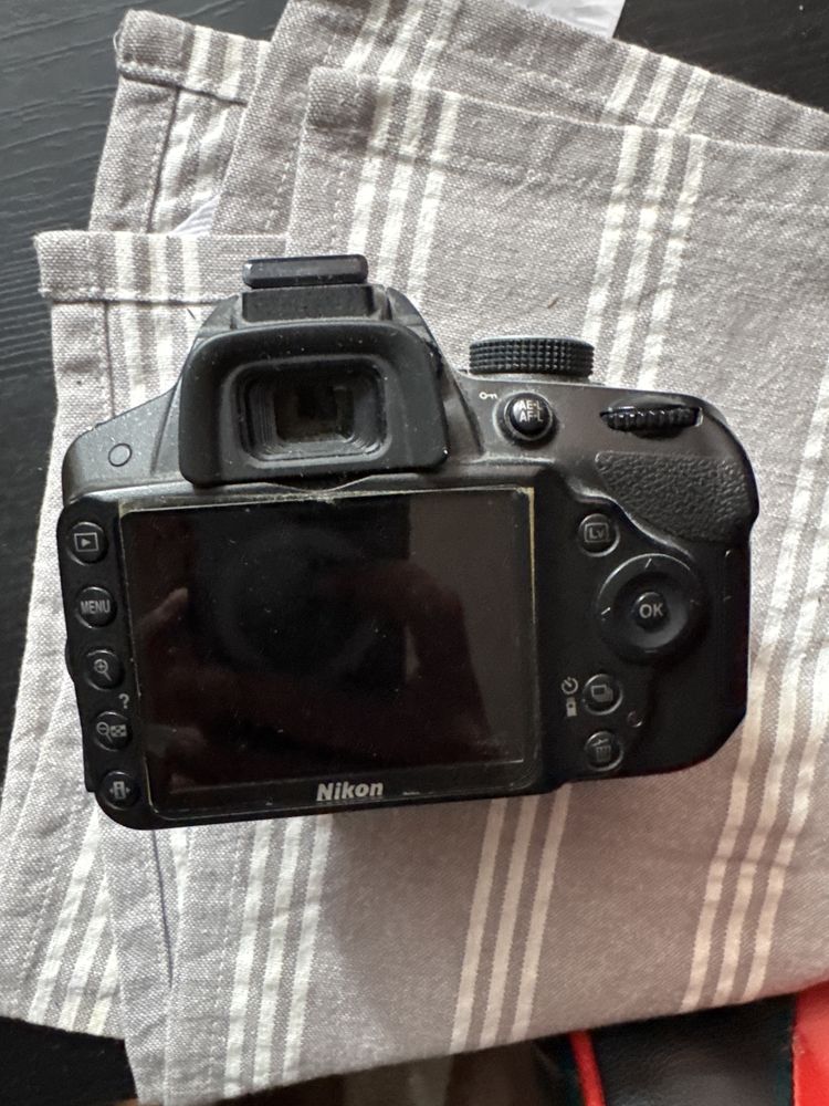Nikon D3200. Może byc w zestawie z kit obiektywem