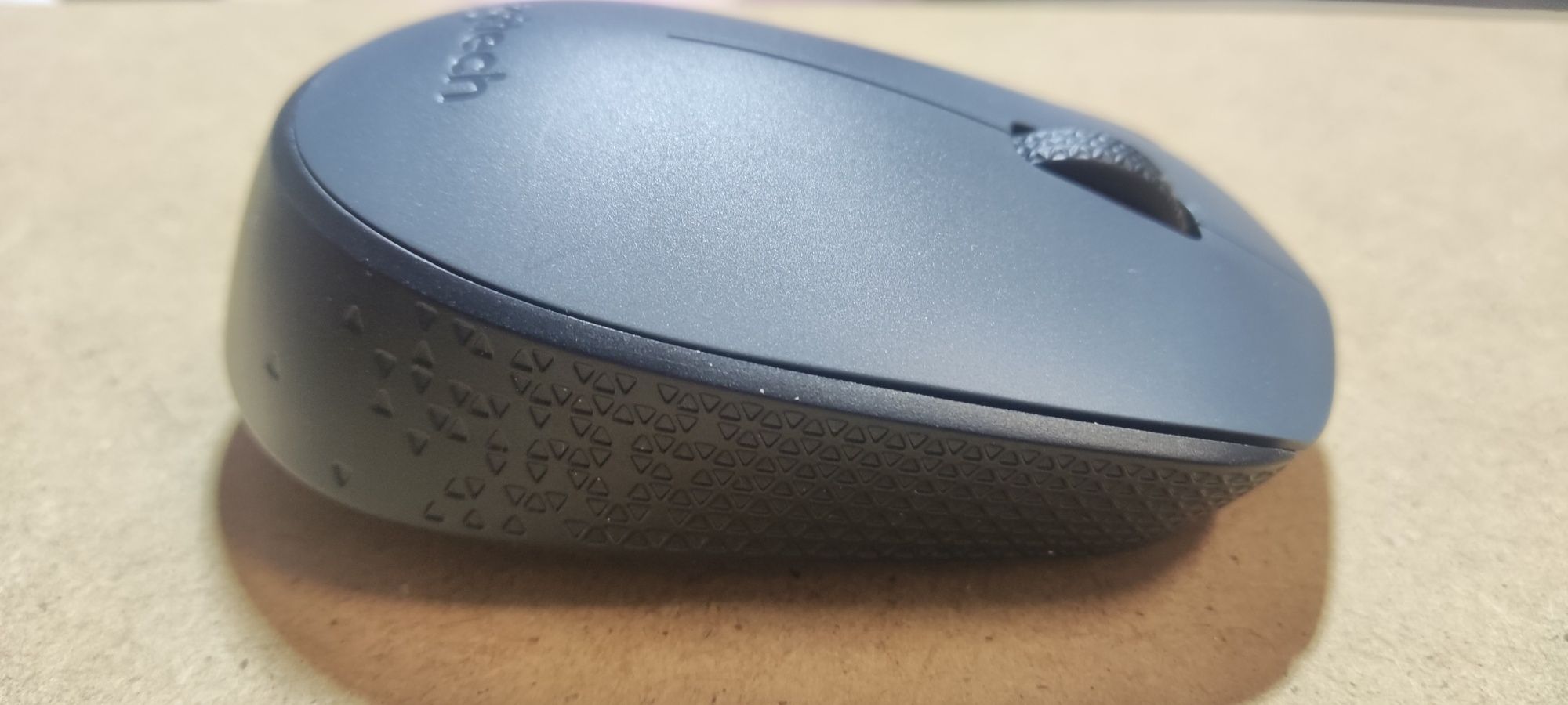 Teclado + Rato Logitech MK235 Wireless PT