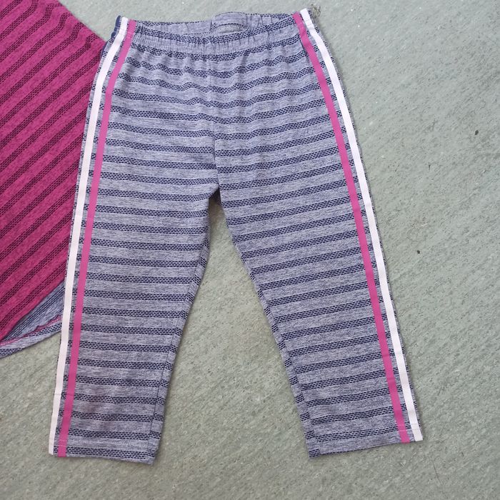 Komplet sportowy dla dziewczynki r.152