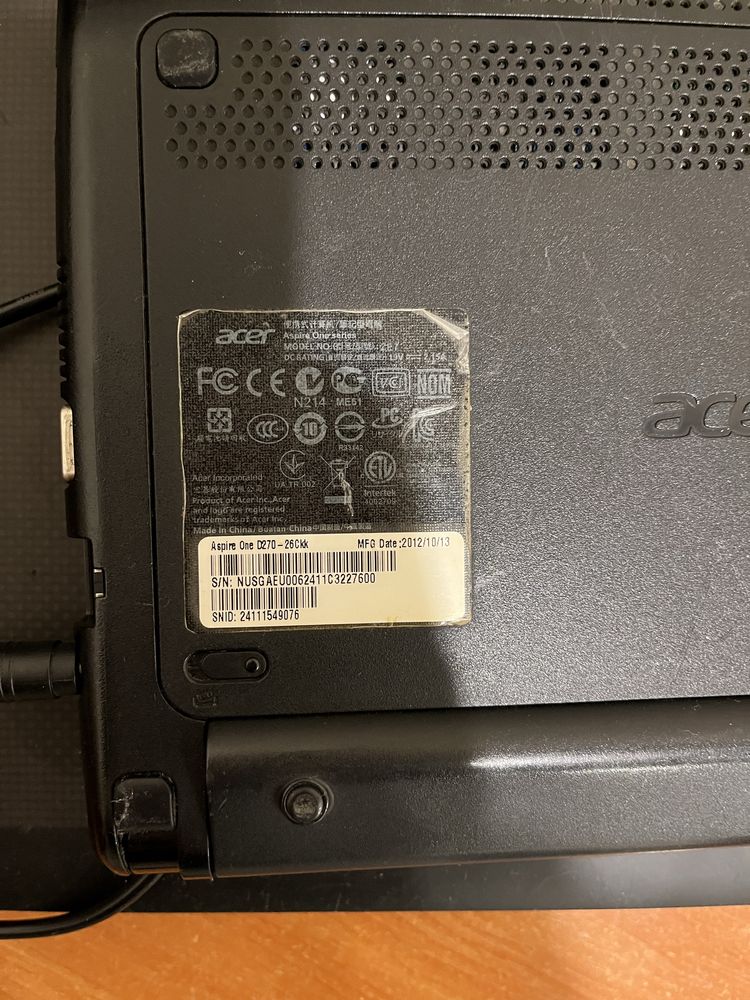 Acer aspire one D270 нетбук, на запчастини