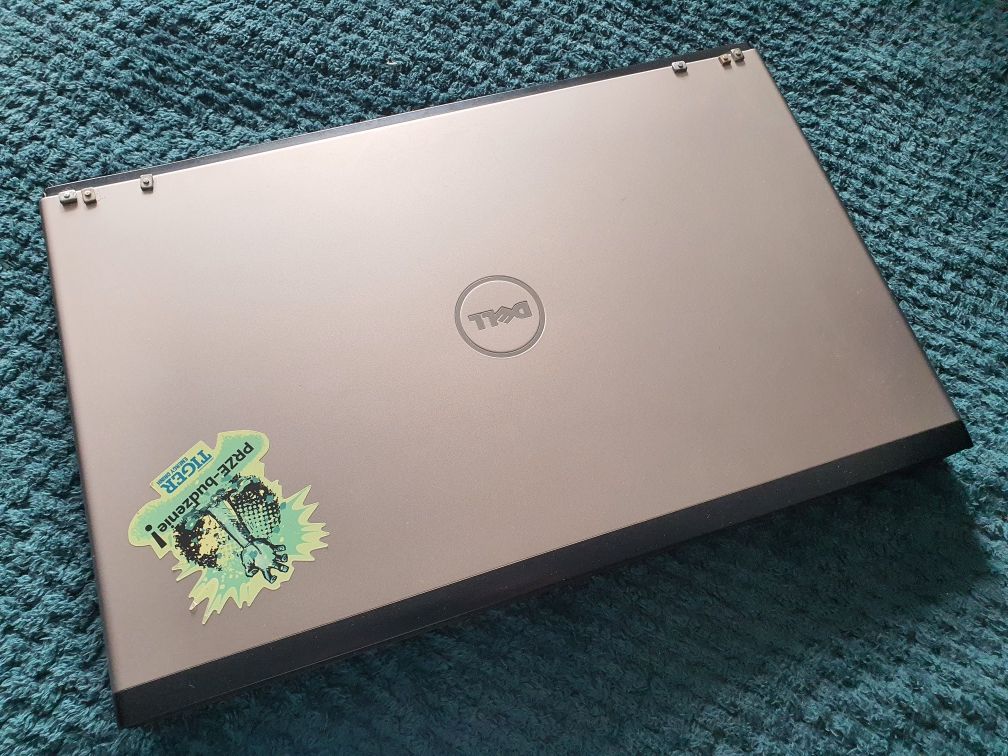 Dell Vostro 3700
