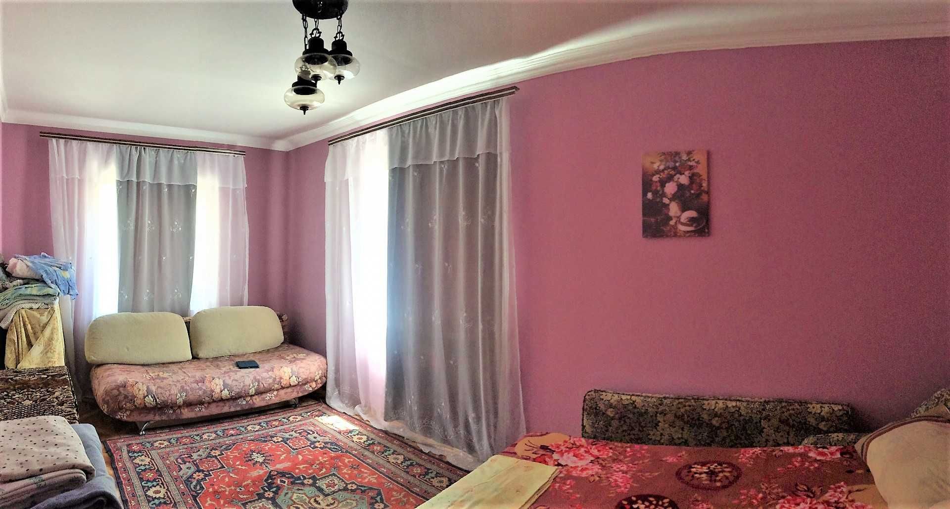 Дом 5-ть комнат,2-е минуты до пляжа,п.Каролино-бугаз,09.07 по 15.07