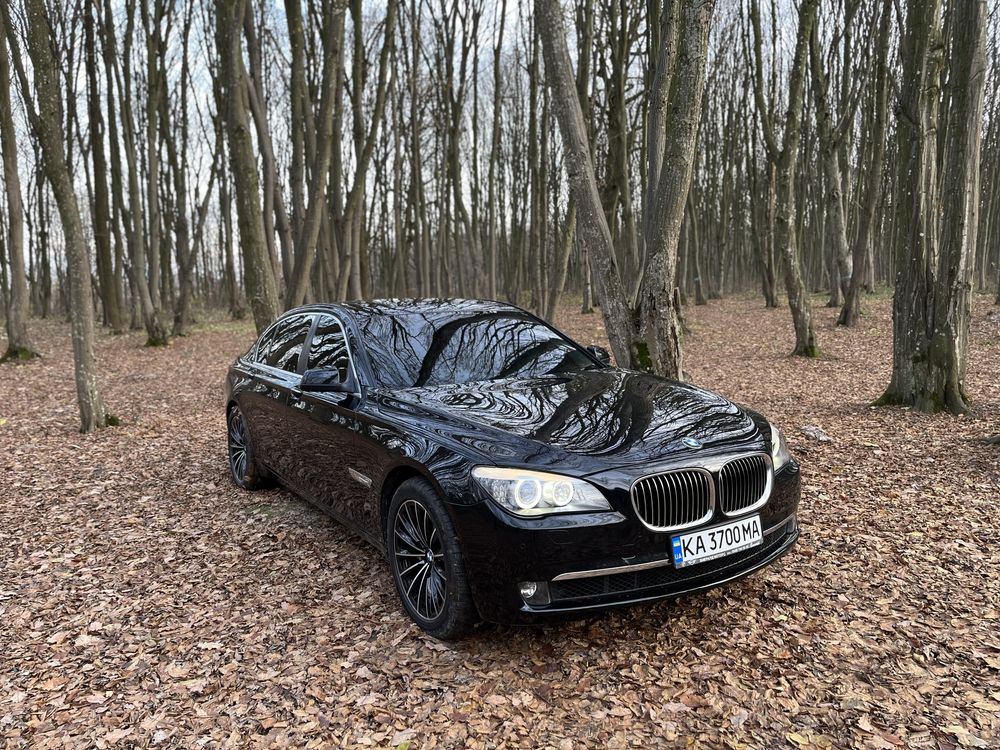 Продам BMW 740Li