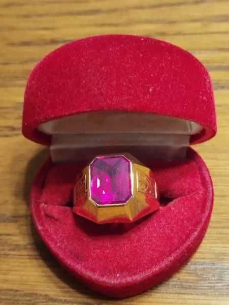 Złoty sygnet męski