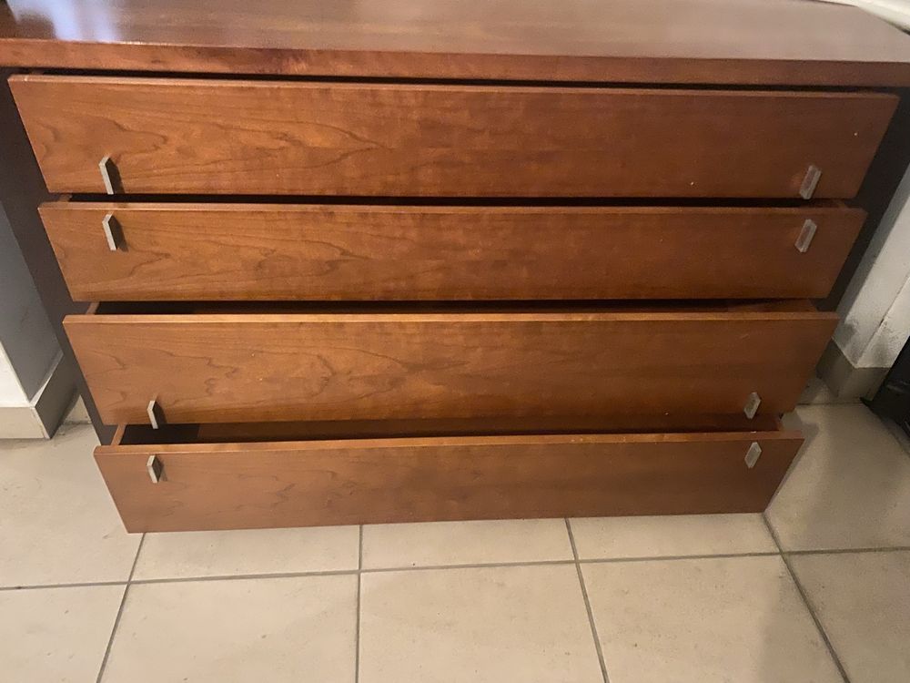 Vendo comodo usada