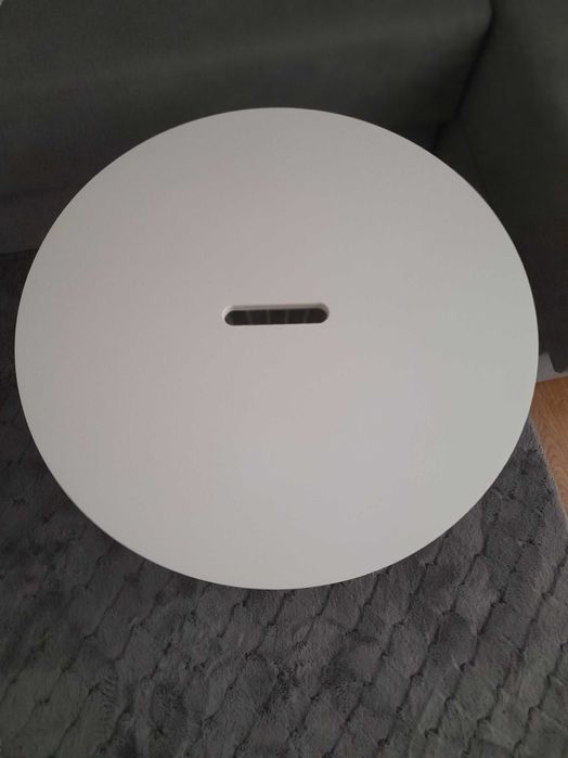Stolik IKEA miejsce do przechowywania