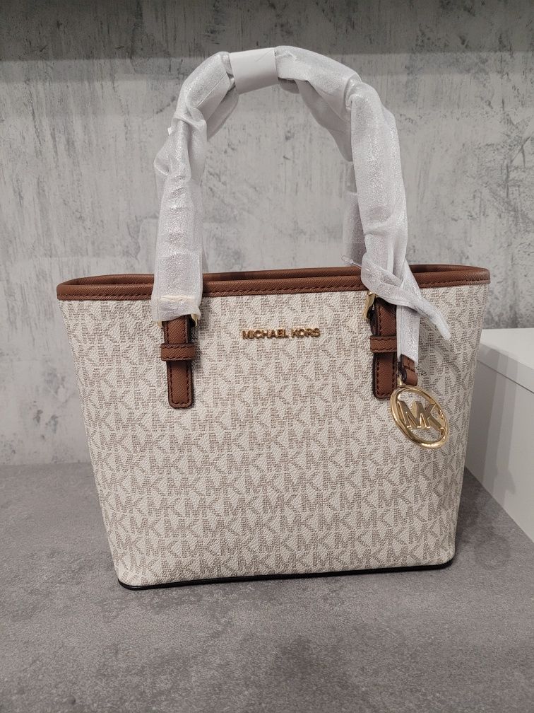Piękna torebka Michael Kors