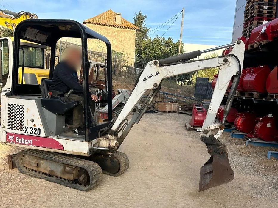 Bobcat Minikoparka Gąsienicowa BOBCAT X 320 X320  Minikoparka Gąsienicowa BOBCAT X 320 X320