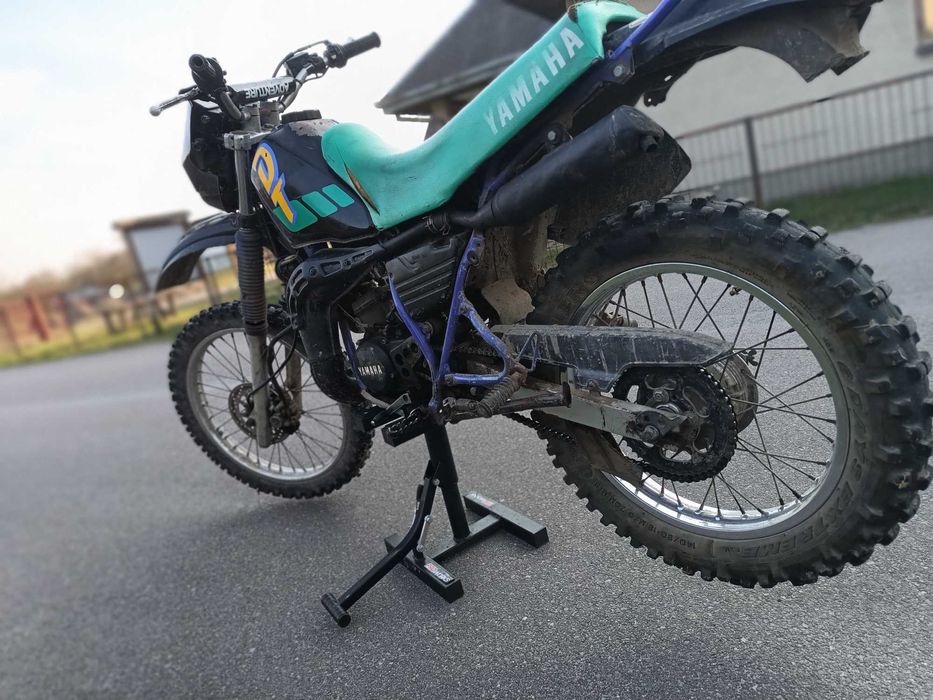 Motocykl Yamaha DT 80