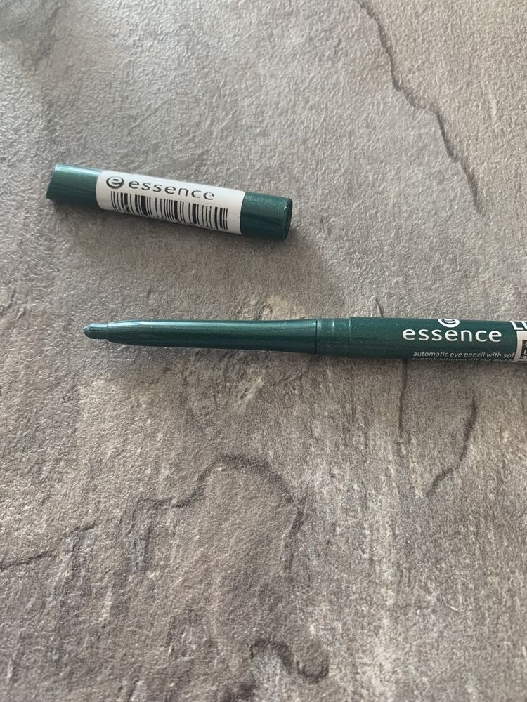 Карандаш Олівець для очей Essence Long-Lasting Eye Pencil 12