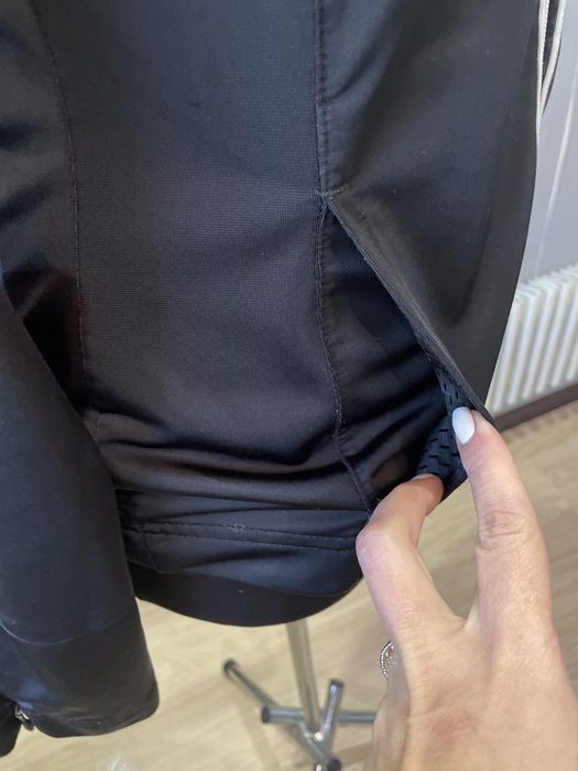 Мастерка adidas ,размер М