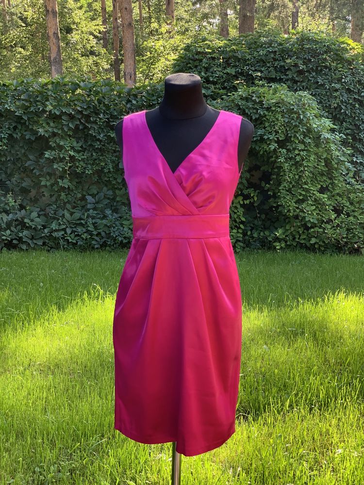 Сукня жіноча рожева