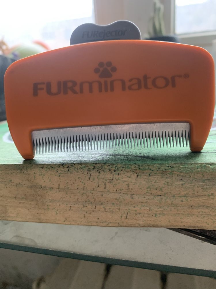 Furminator M для котів та собак