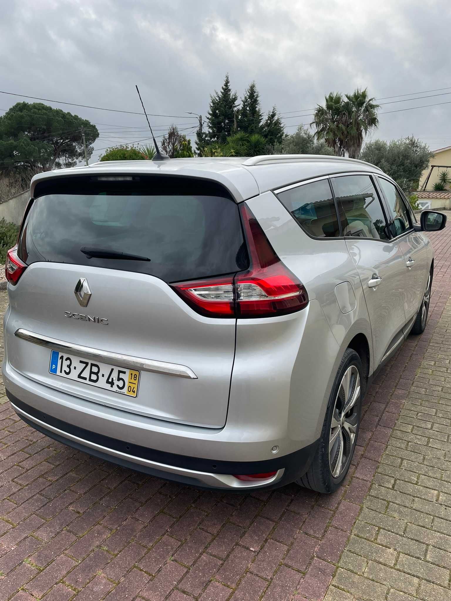 Renault Grand Scenic 1.6 Dci 130CV 5 + 2 lugares com 119.000Km 1 dono