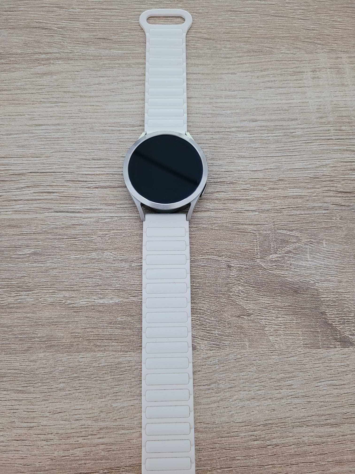 Relógio Samsung Galaxy Watch 4 40mm - Branco