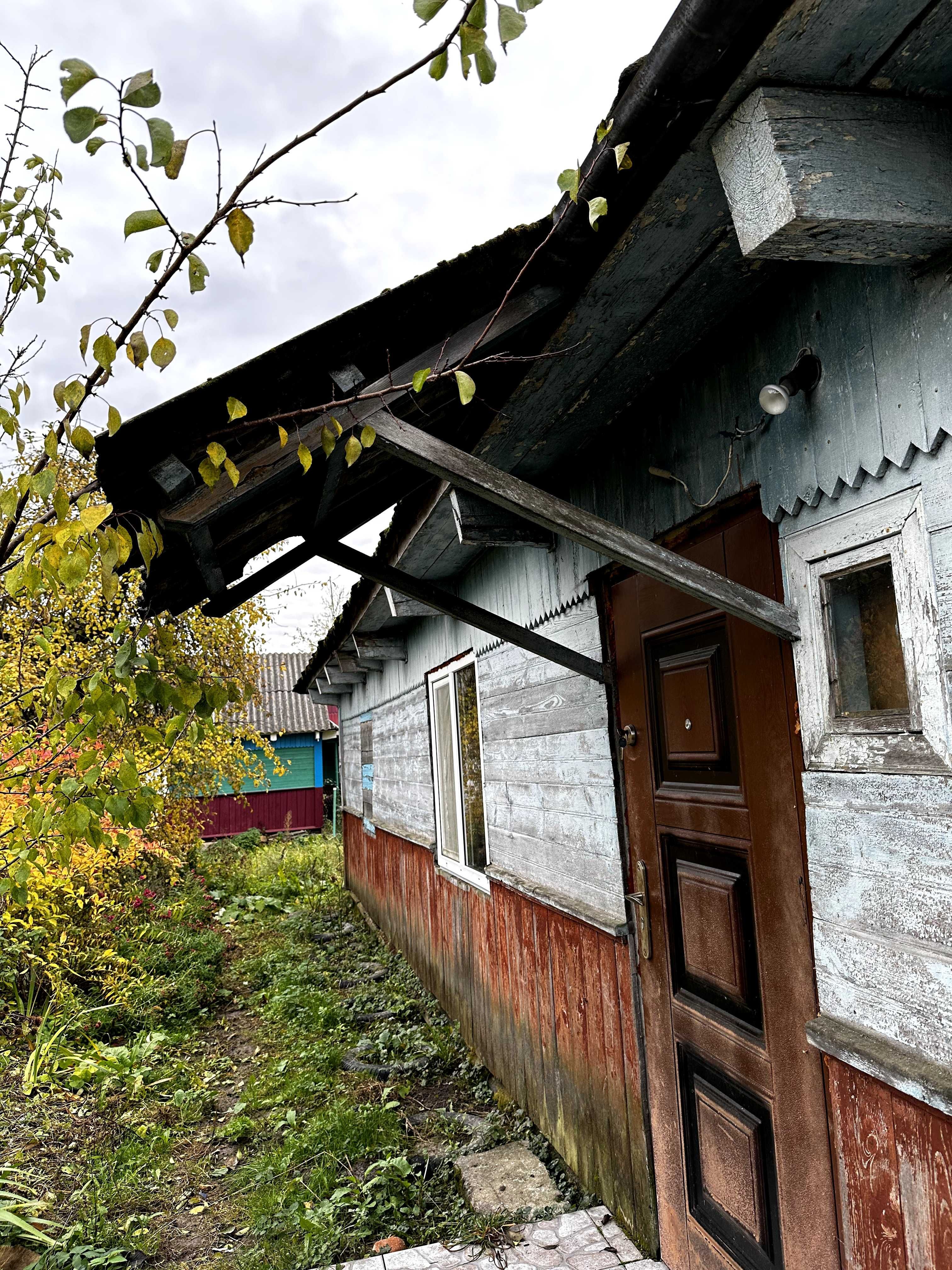 Земельна ділянка з будинком для проживання та веденням господарства