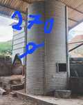 Silos zbożowy. Silos wewnętrzny bin silos 100 ron