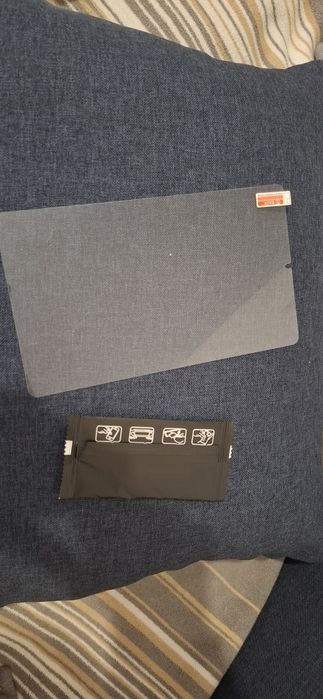 Захисне скло на планшет, захисна плівка