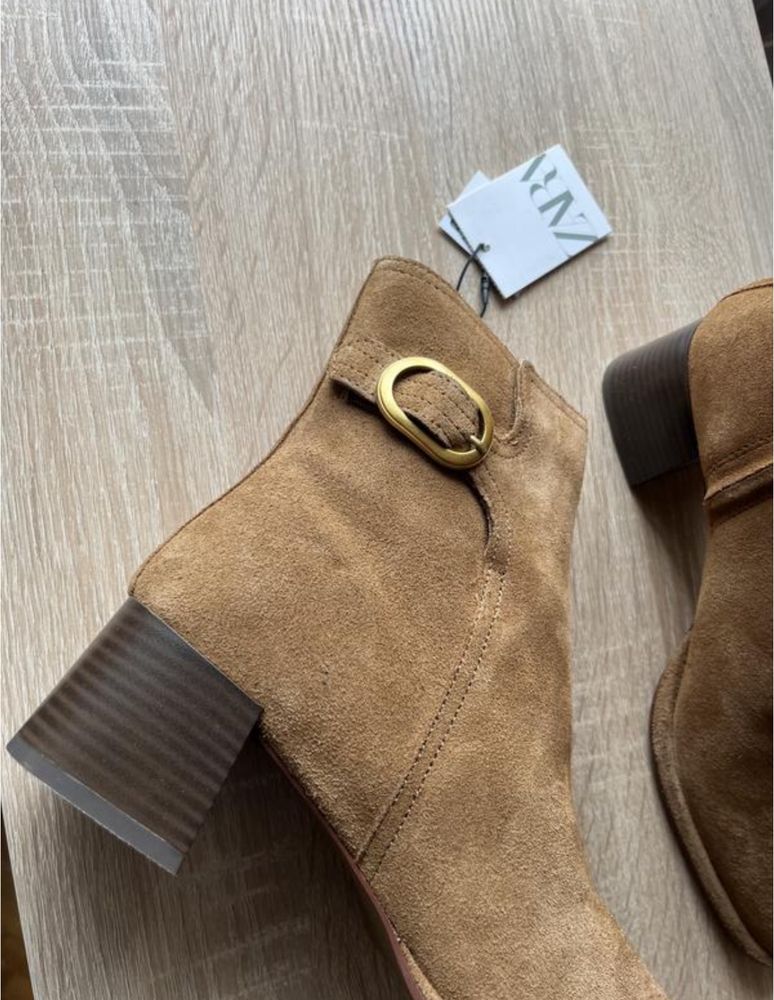 Черевики замшеві черевики Zara