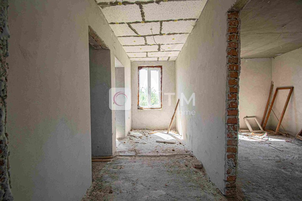 Будинок 200 м2  за вул. Топольна (м. Бережани)