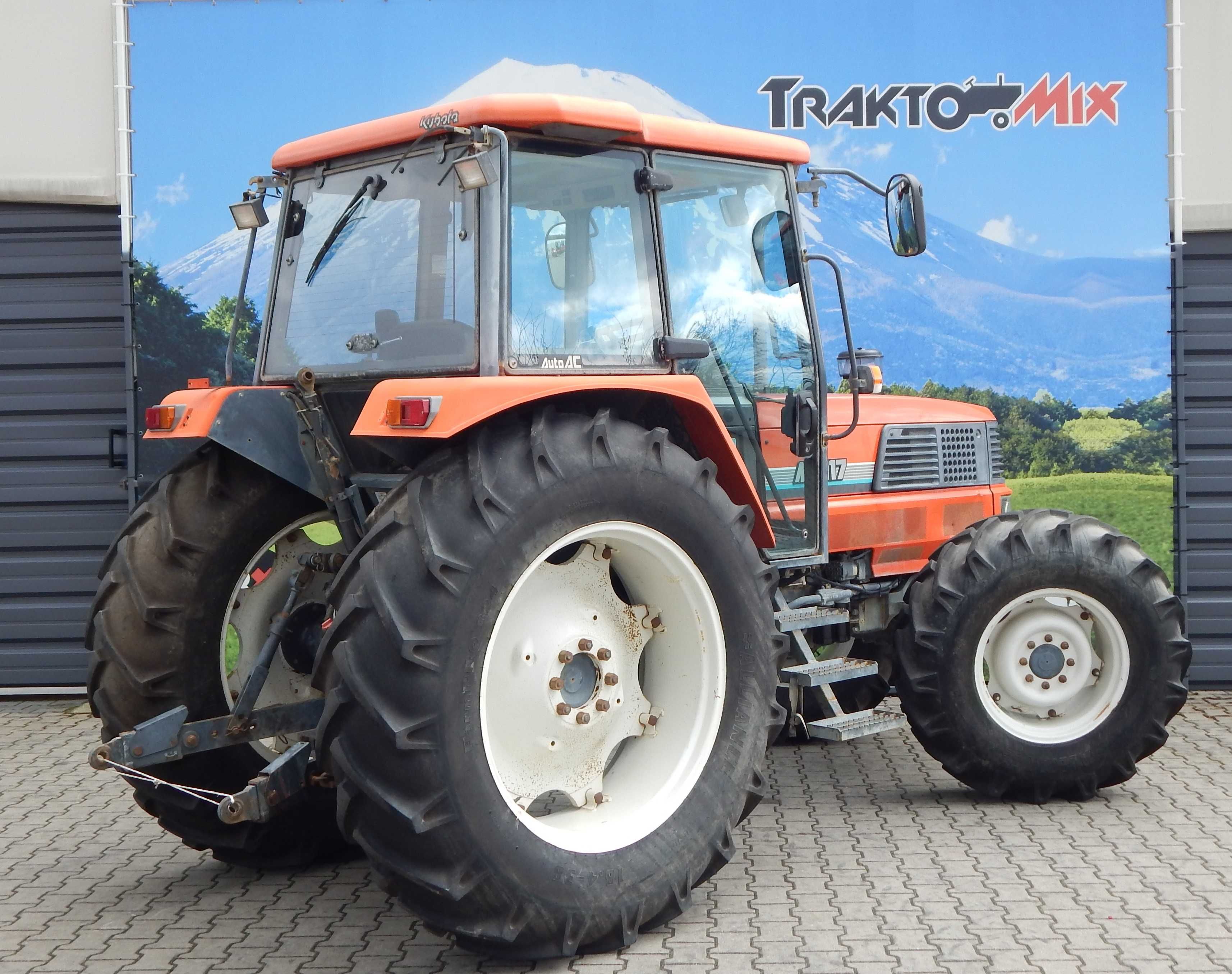 Traktor rolniczy KUBOTA MD117 4x4 115KM 5 cylindrów John Deere Zetor