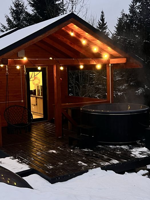 Котедж з чаном у Карпатах з гарними краєвидами неподалік Буковеля подо