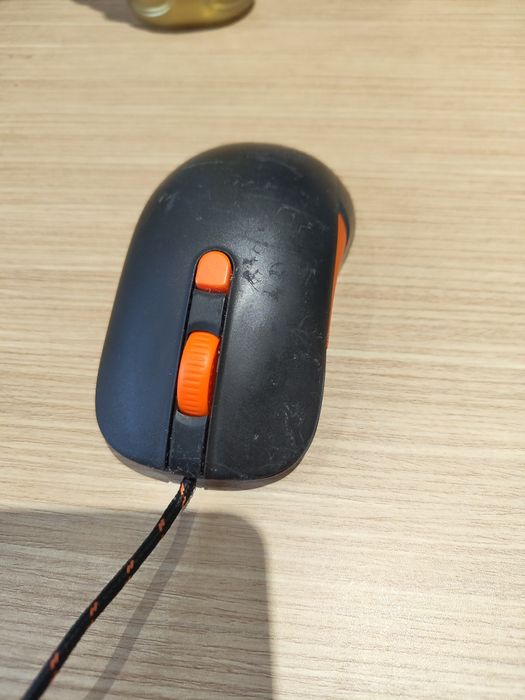 Rato SteelSeries Kana V2 (sem scroll)