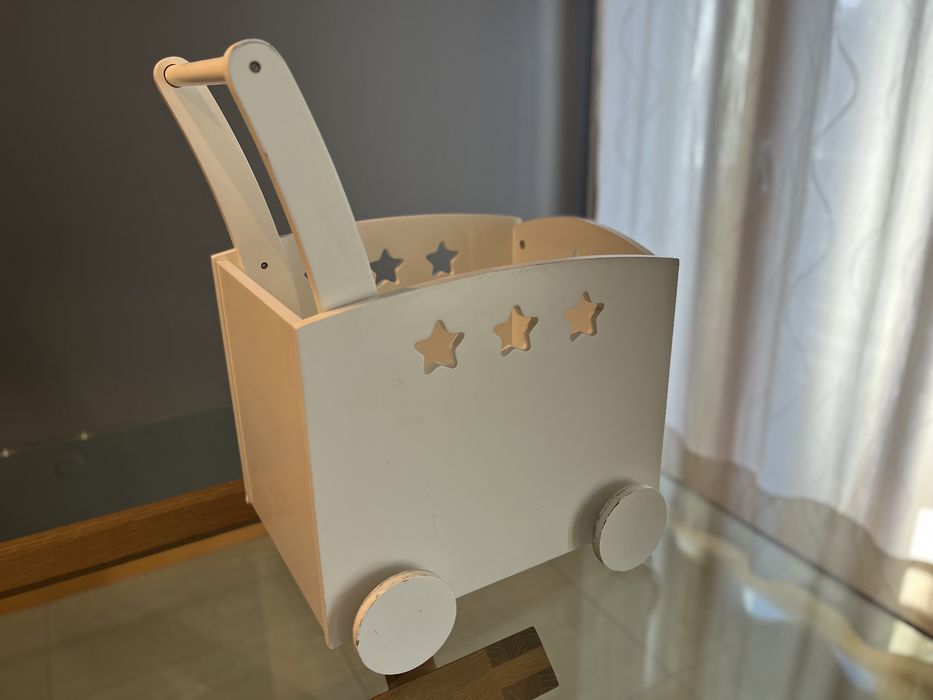 Carrinho de Rodas para brincar