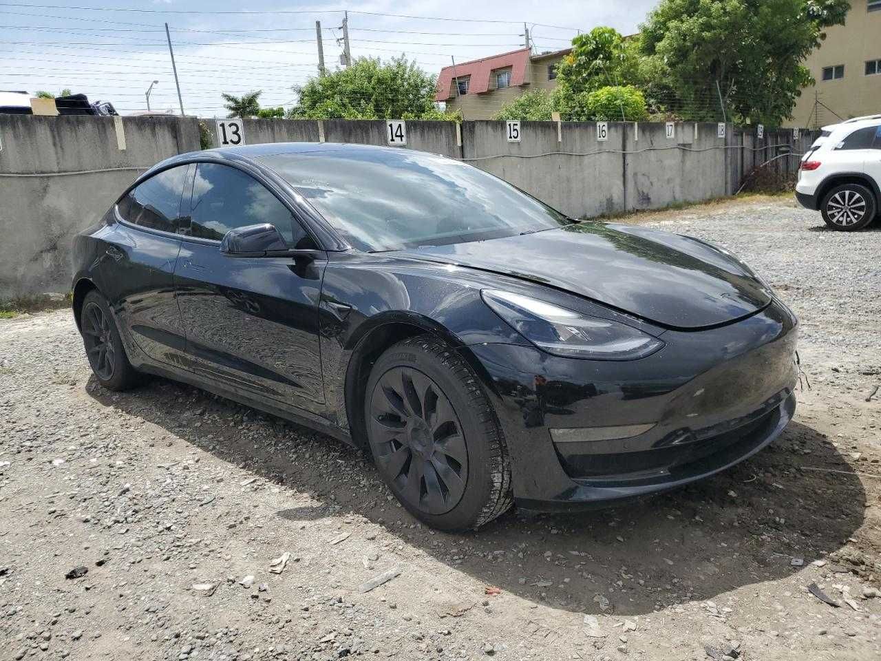 Tesla Model 3, 2021 року • Чорна • Львів