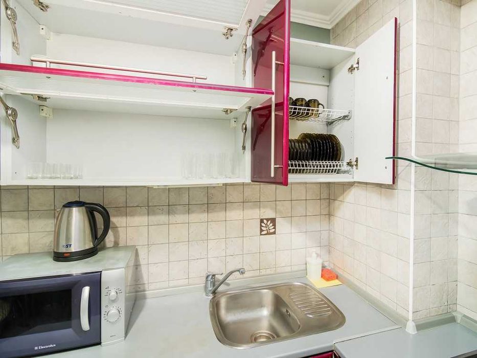 Посуточно,4к.квартира,ул.Тимошенко 13А,м.Минская БОЛЬШИЕ-СКИДКИ!!!-13-555.biz.ua