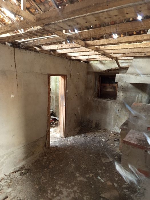 Moradia T2 para recuperar