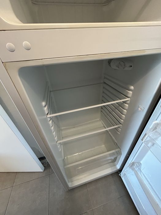 Frigorifico pequeno combinado Kunft