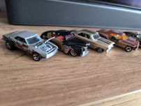 Hot wheels modele samochodów resoraki