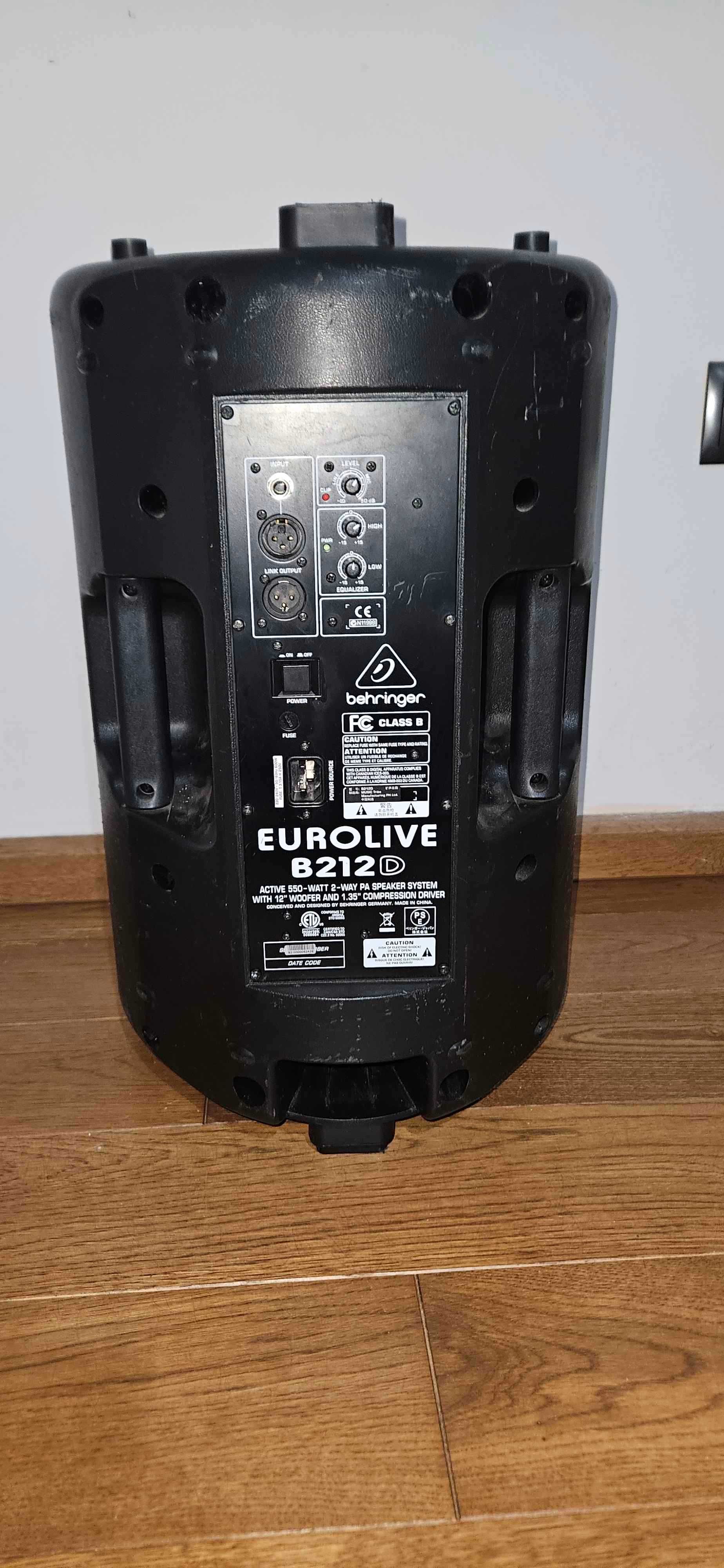 Behringer B212D 550W kolumna aktywna