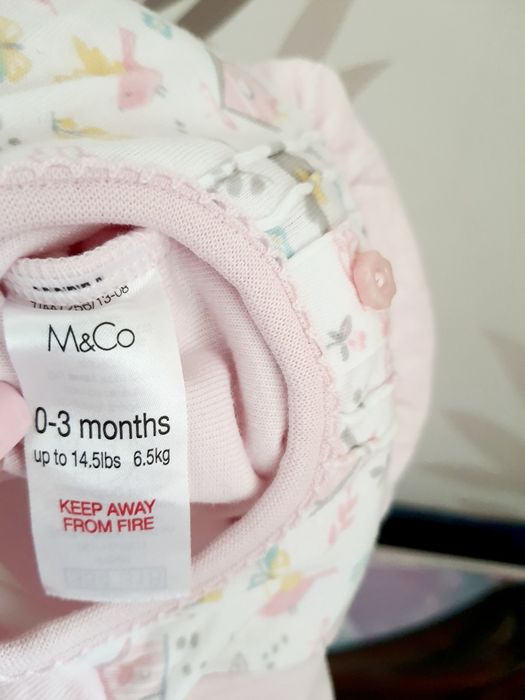 Pajac piżama śpioszki M&co. 56-62cm 0-3 miesiące