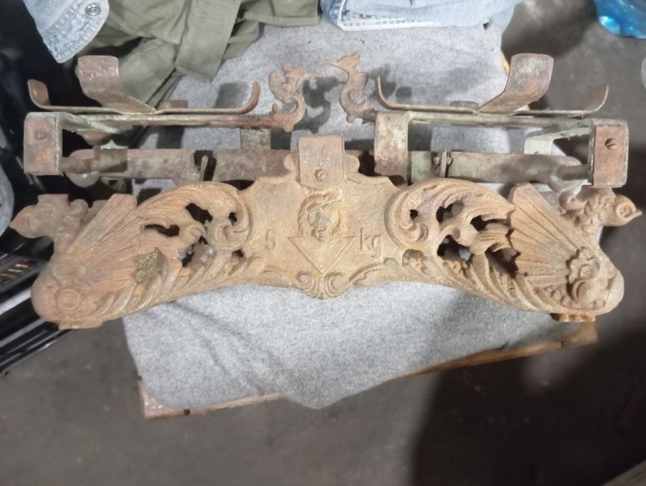 Stara waga stan jak na zdjęciach