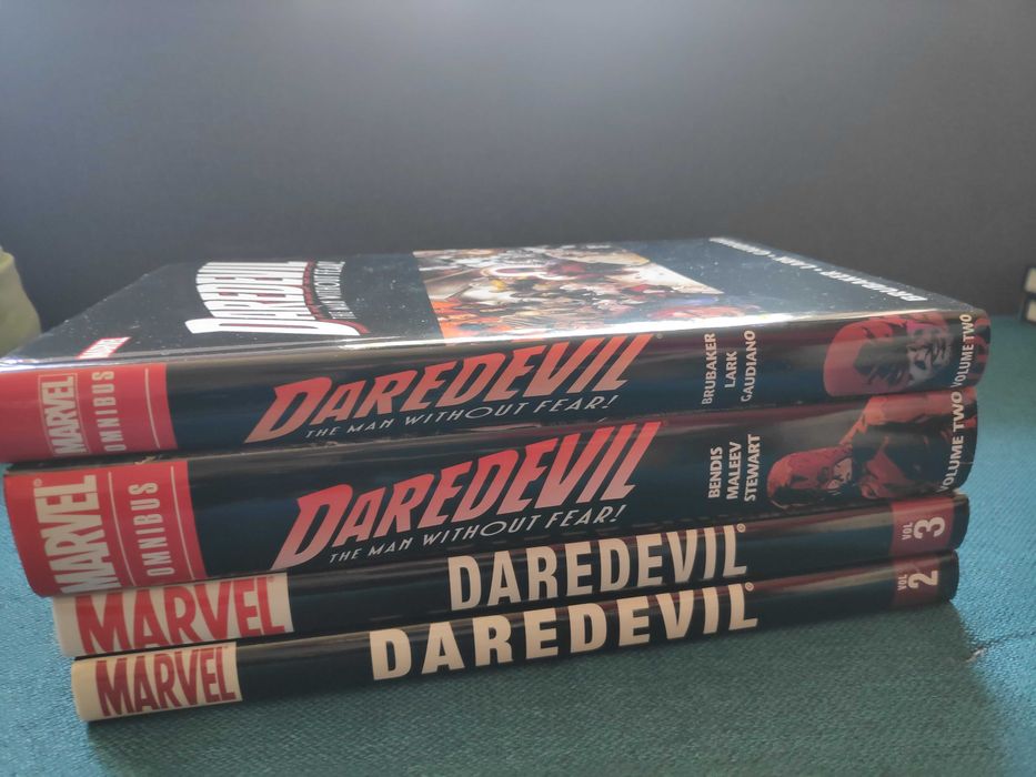 Marvel Daredevil 2 x omnibus, 2 x hardcover, Bendis, Brubaker, jęz ang