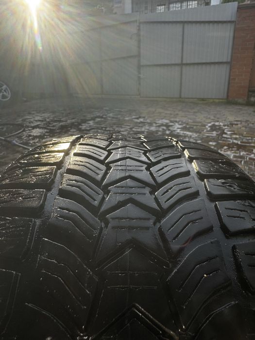 Шини колеса 225/50 r17