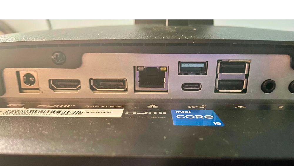 MSI All in One PRO AP242P 14M i5-14400/16GB/1TB. WINDOWS 11