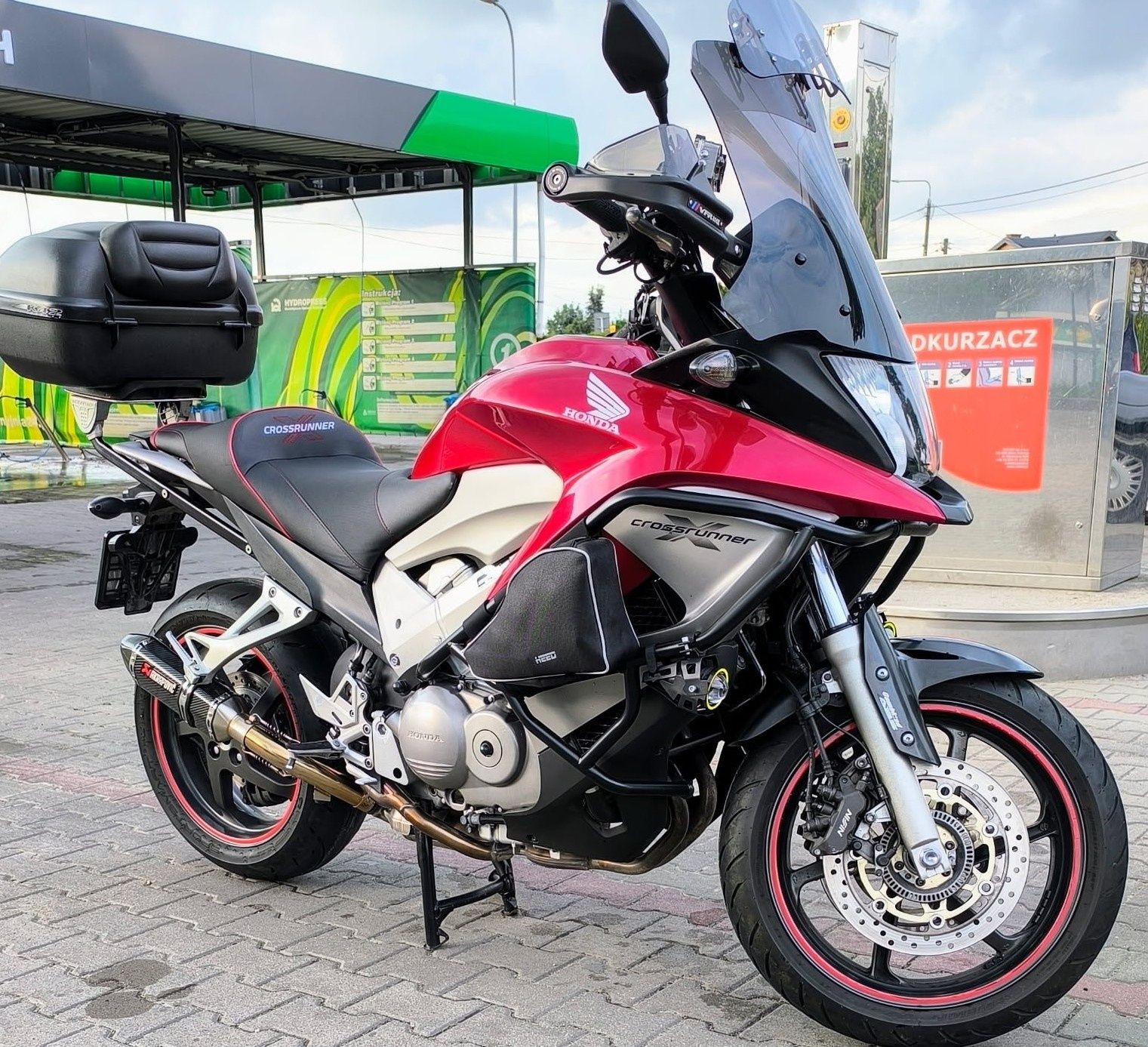 Sprzedam Hondę VFR 800 crossrunner