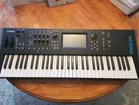 Yamaha MODX6 - 61-klawiszowy syntezator