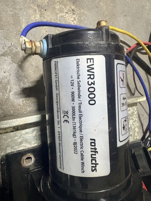 Guincho electrico Rotfuchs EWT3000, de 12 V