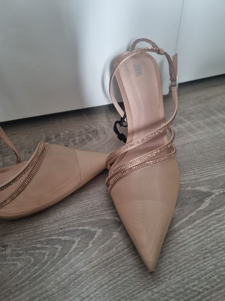 Szpilki krysztalki buty cyrkonie szampański złote r 39