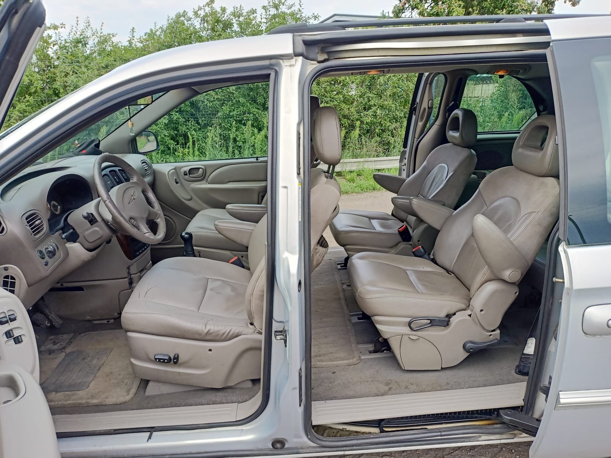 Chrysler grand Voyager 2.5 crd van 6 osób zamiana