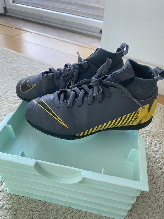 Chuteiras Nike 34